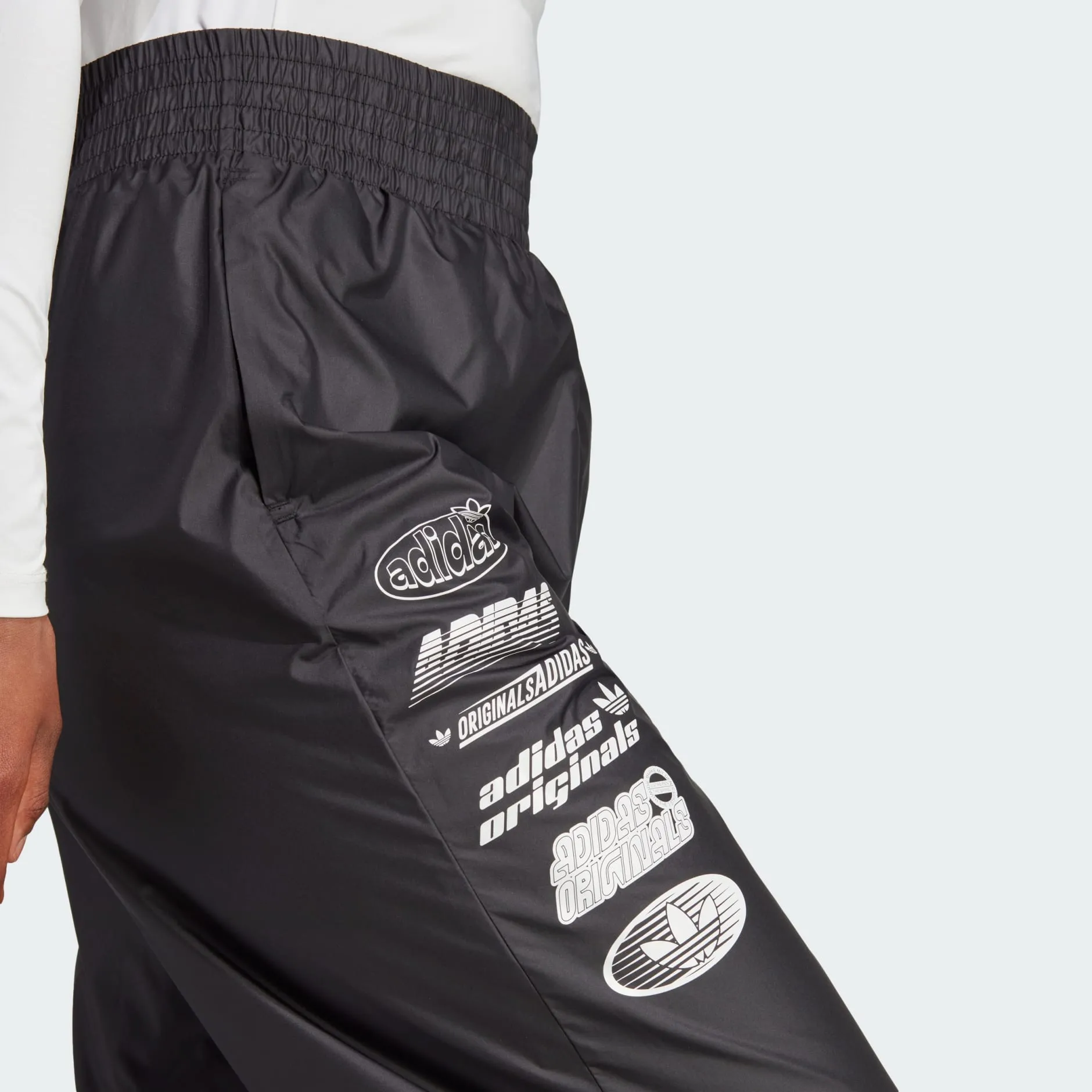 ADIDAS SIDE LEG GRAPHICS TRACKSUIT BOTTOMS - II5626
