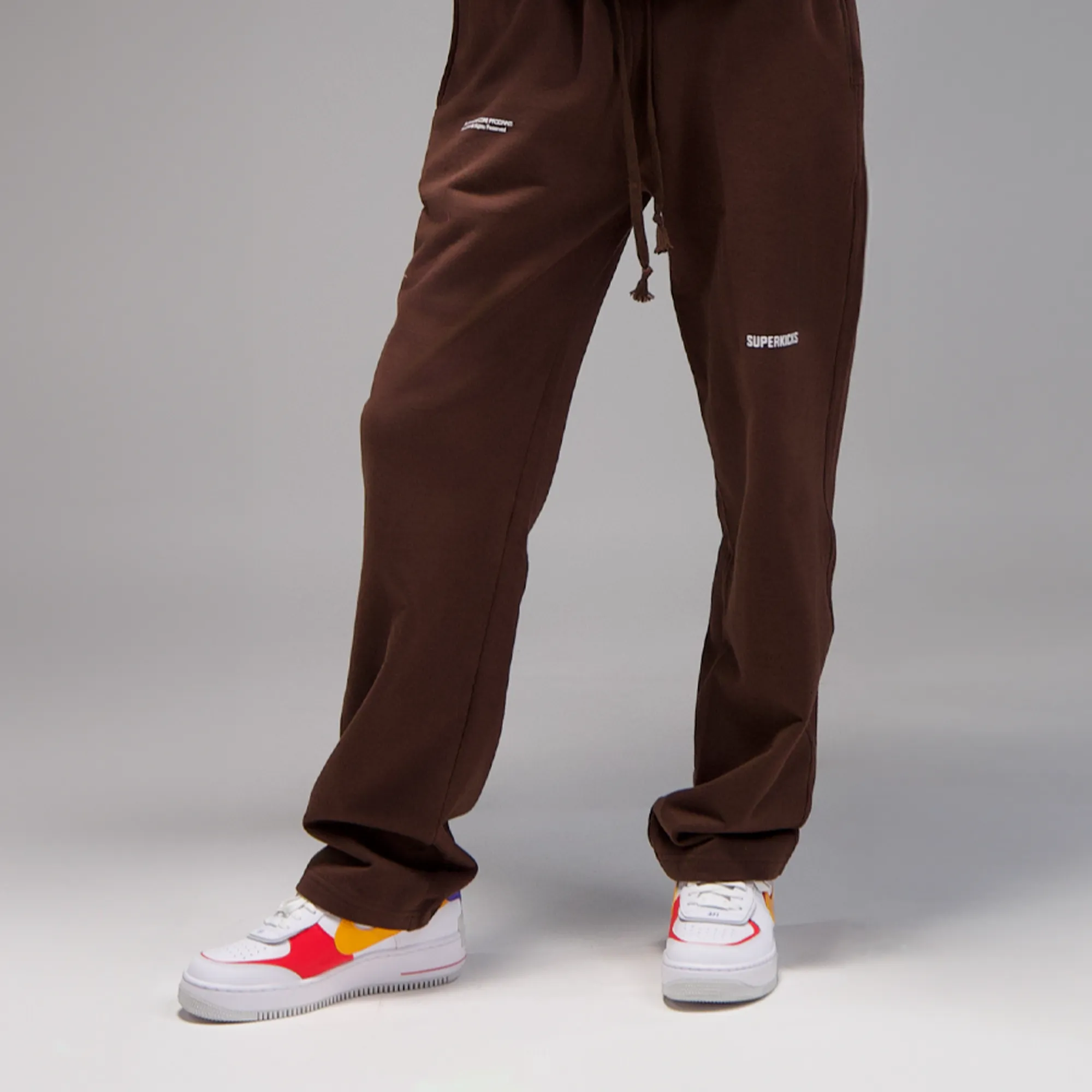 Superkicks | CORE 3.0 UNISEX SWEATPANT “BROWN”
