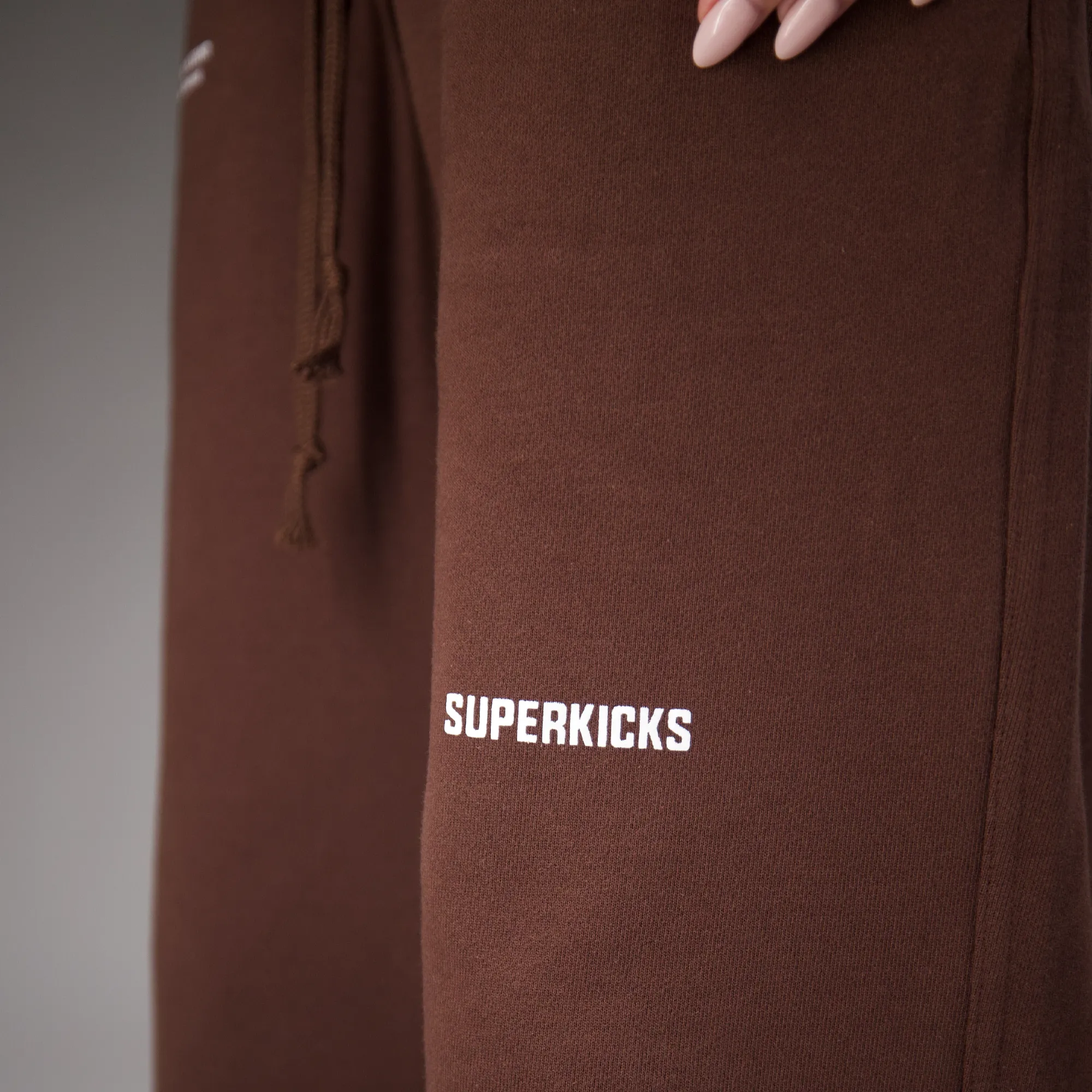 Superkicks | CORE 3.0 UNISEX SWEATPANT “BROWN”